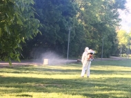 Направени са обработки срещу кърлежи на парка на НДК, Военна академия и гробищните паркове