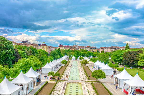 Мирослав Боршош: Книгоубежище е за нас Пролетният панаир на книгата