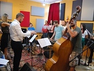 Последни приготовления за спектакъла „София градски вибрации – 140 удара в минута“