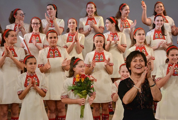 Фотографска изложба за 60-годишнината на Детския хор на БНР в Галерия на открито
