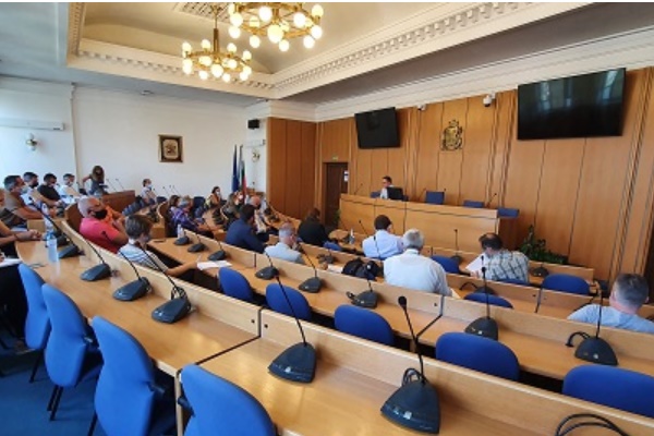 Възложиха на районните кметове да ускорят работата за намирането на терени и подготовка на проекти за нови детски градини