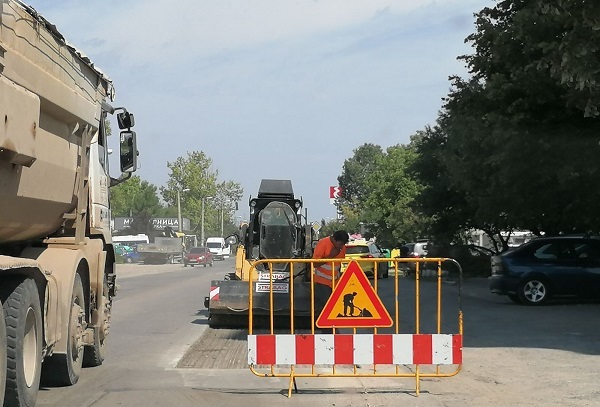 Извършват се текущи ремонти по основни улици в столичния район „Искър“