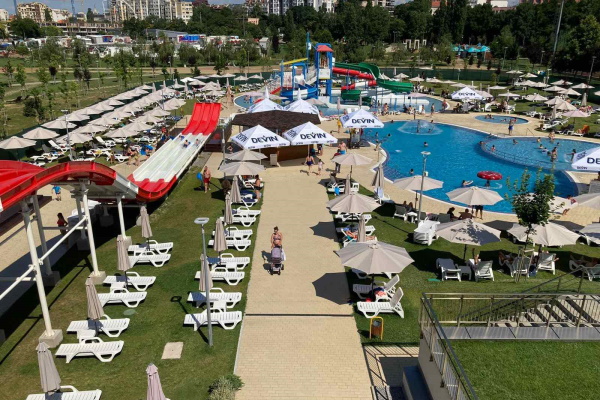 От днес аквапарк “Възраждане“ посреща първите си посетители за 2023